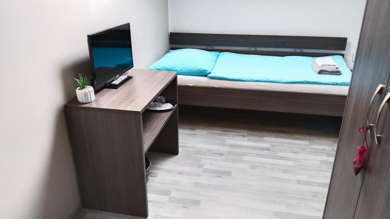Penzion U Brazdu Ivancice Екстер'єр фото